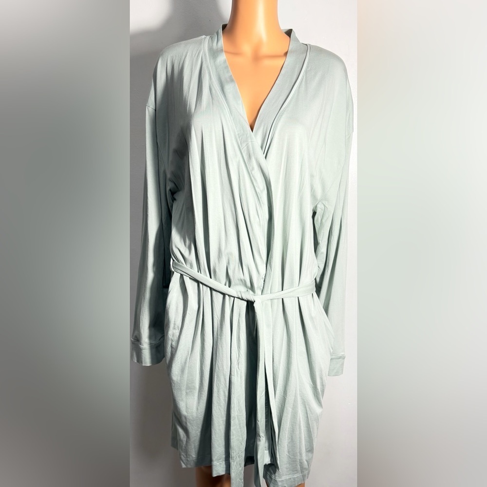 Amazon Women's Light Green Robe - Picture 3 of 13